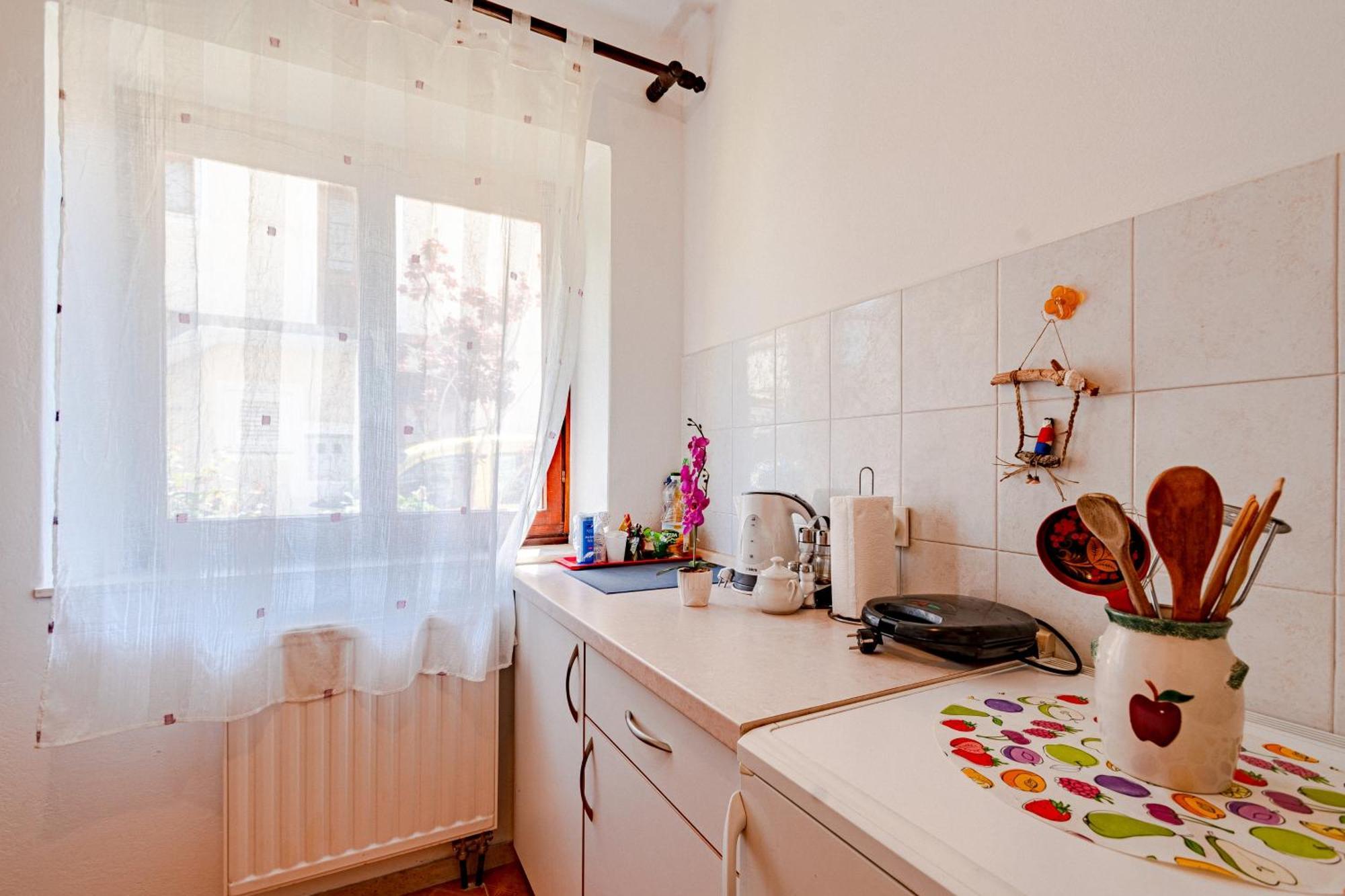 Apartments And Rooms With Parking Space マリ・ストン 部屋 写真